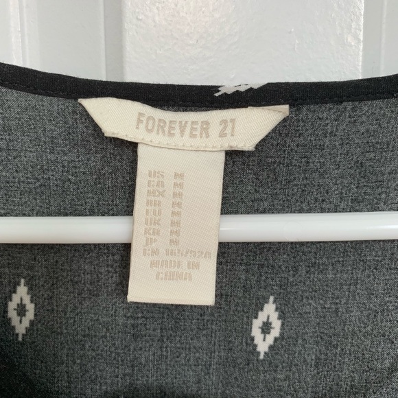 Forever 21 Blouse - Picture 4 of 5